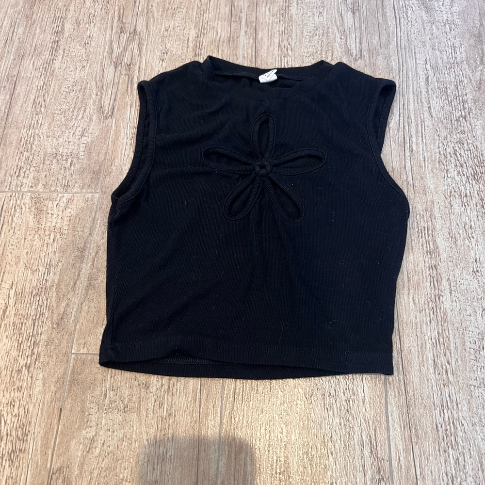 Black Sleeveless Crop Top with Floral peekaboo cutout small